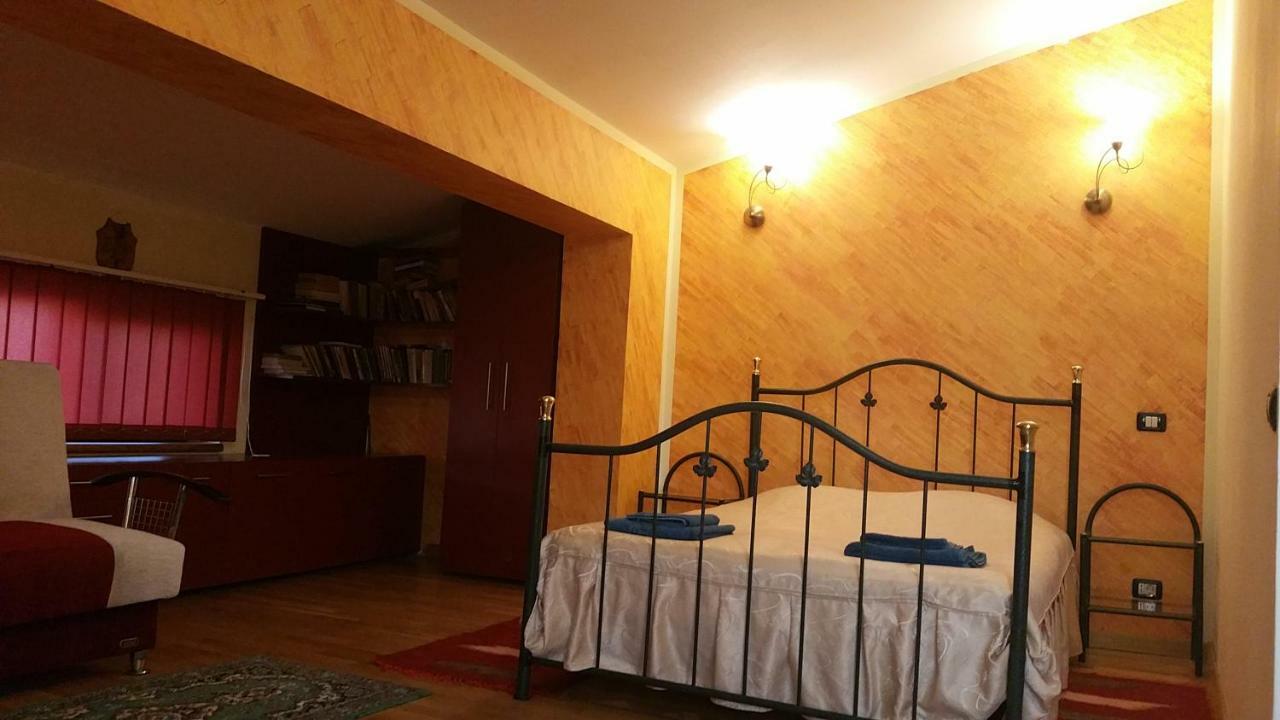 Cristalex Villaverde Bucharest Pantelimon ภายนอก รูปภาพ